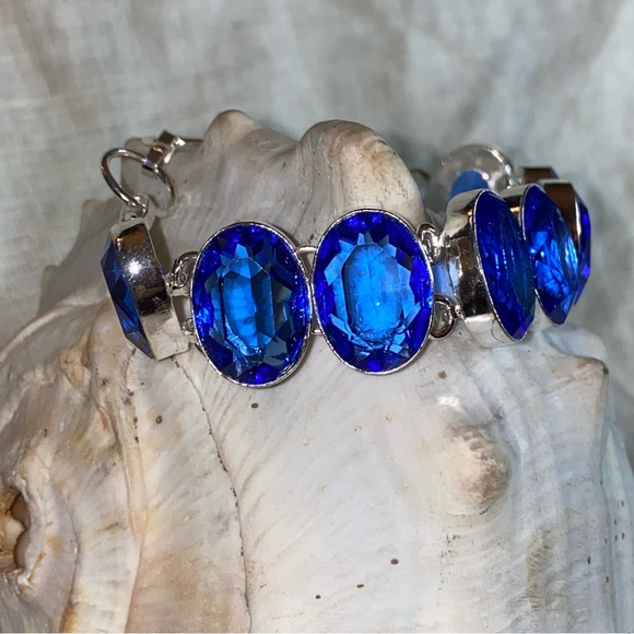 Sparkly London Blue Topaz multi-gem handcrafted Bracelet - Picture 3 of 11